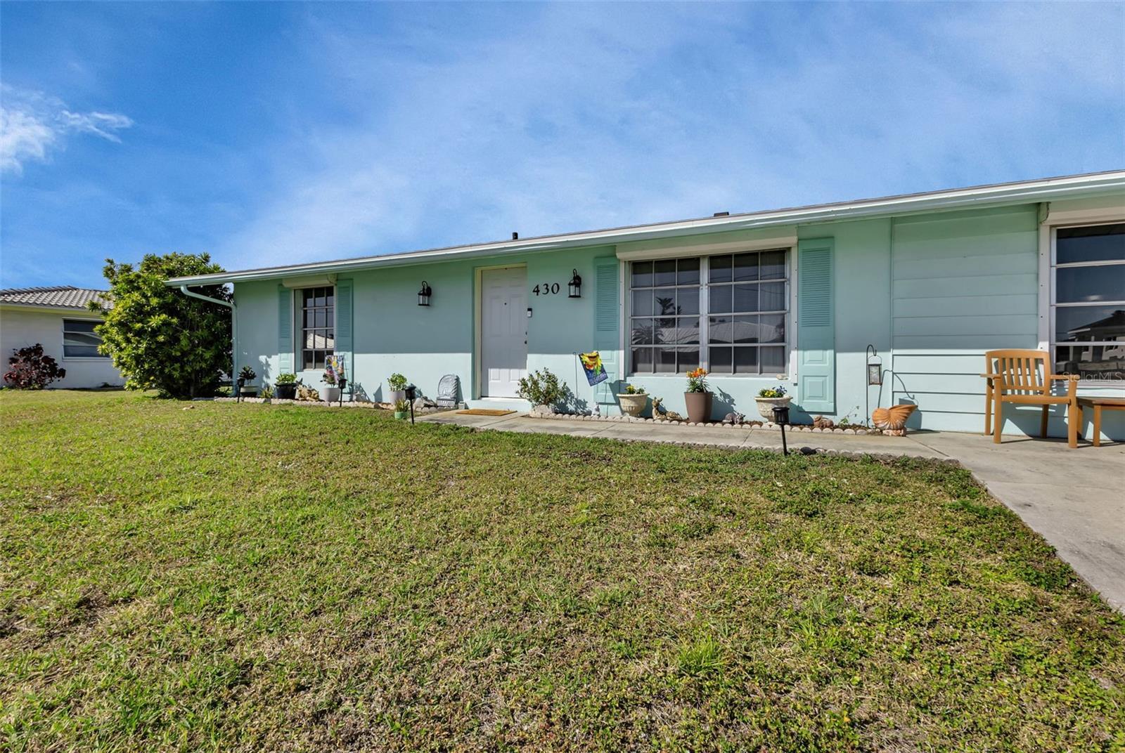 Property Photo: 430 Blossom Avenue NW FL 33952