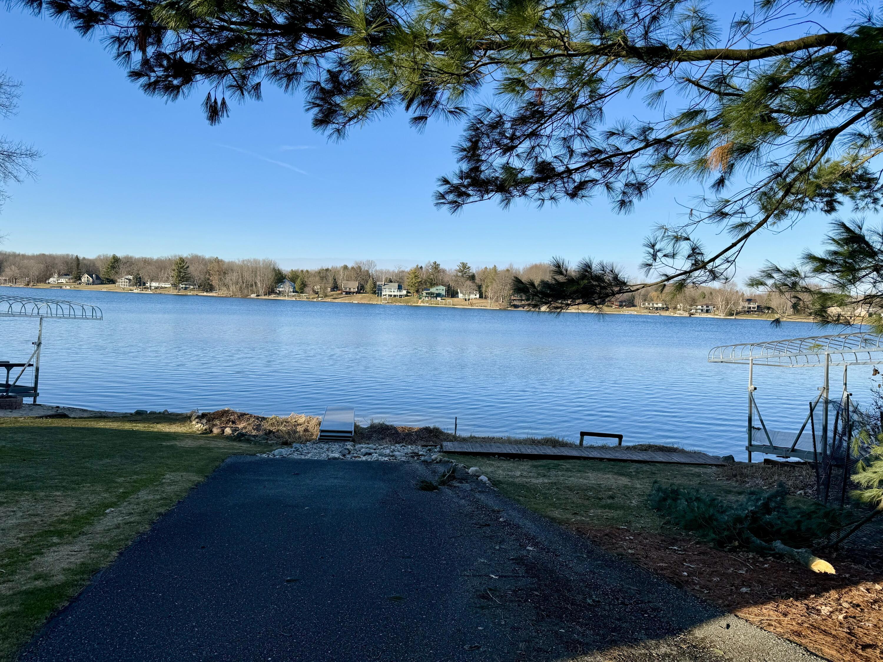 Property Photo: 7880 7th Street MI 49346