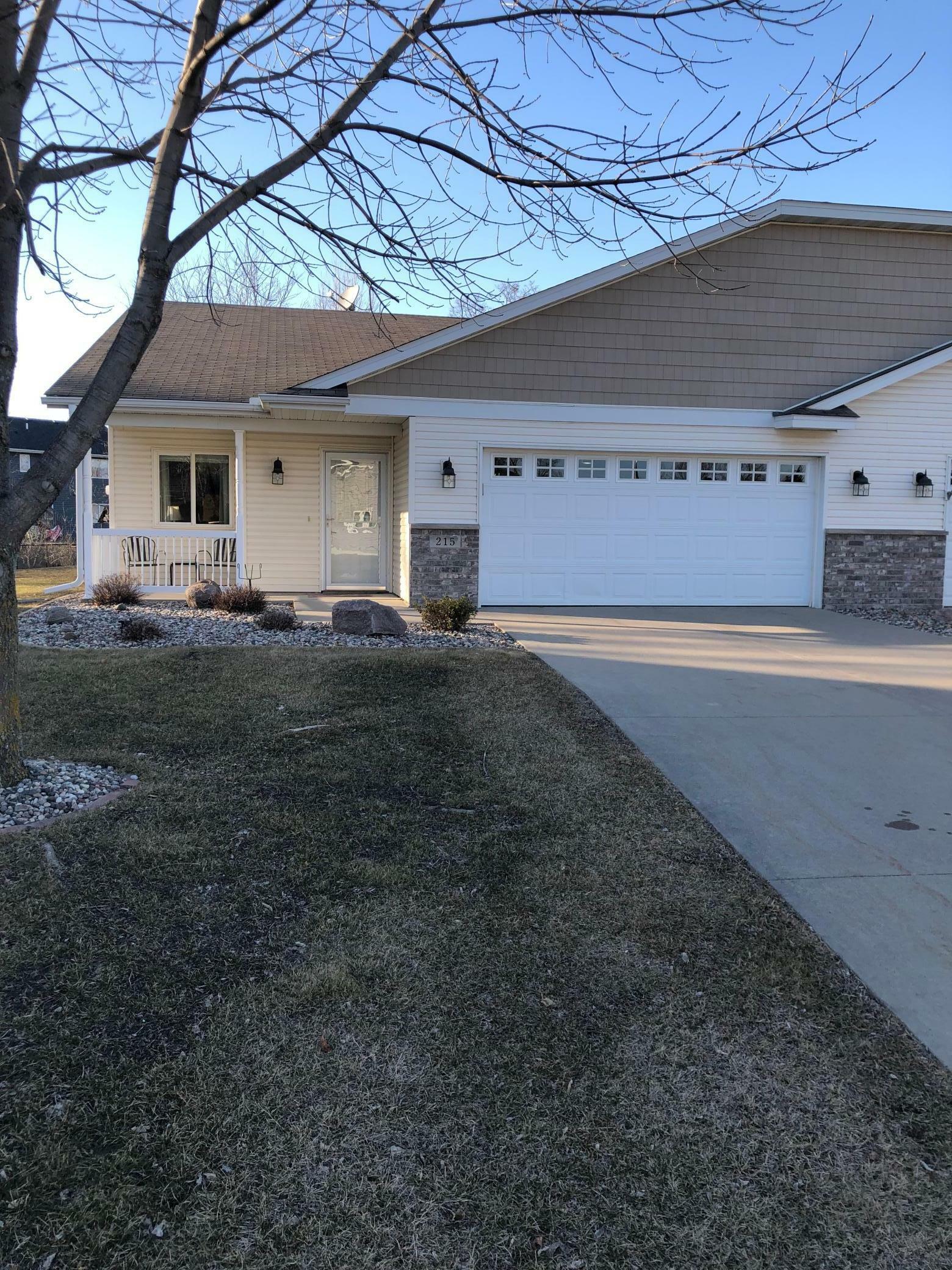 Property Photo:  215 Morning Drive  MN 55360 