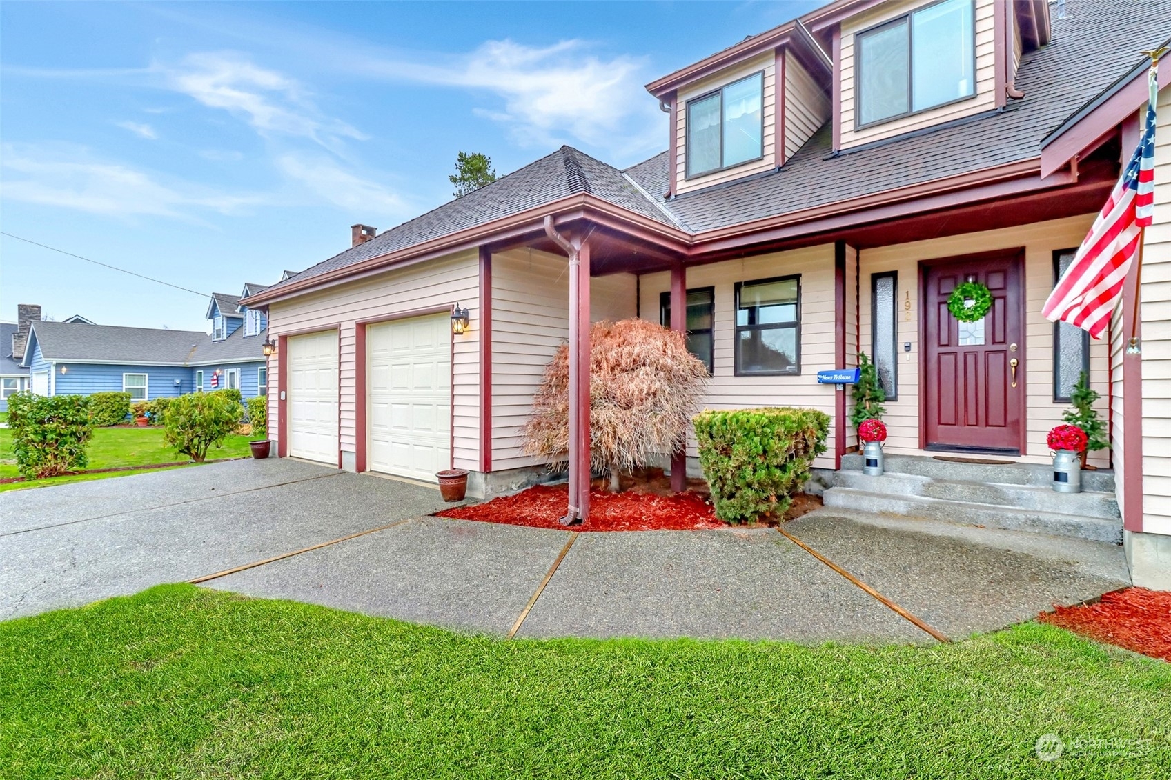 Property Photo:  192 S D Street  WA 98321 