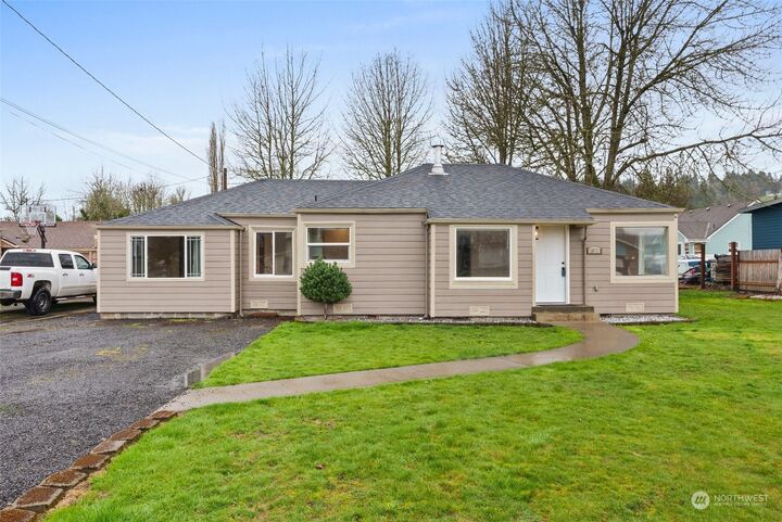 Property Photo: 1872 SW Snively Avenue WA 98532