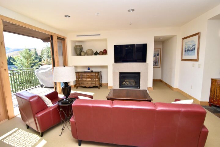 2 bed Sun Valley home for sale 106 Village Way 12, Sun Valley, ID 83353