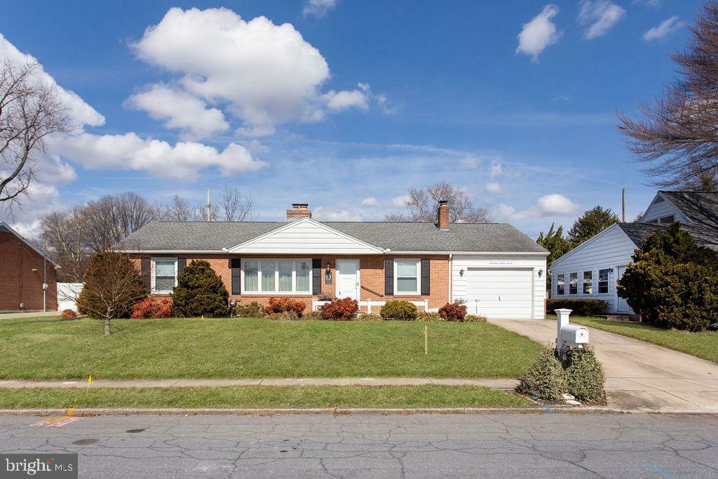 Property Photo:  1747 Pelham Drive  PA 17406 