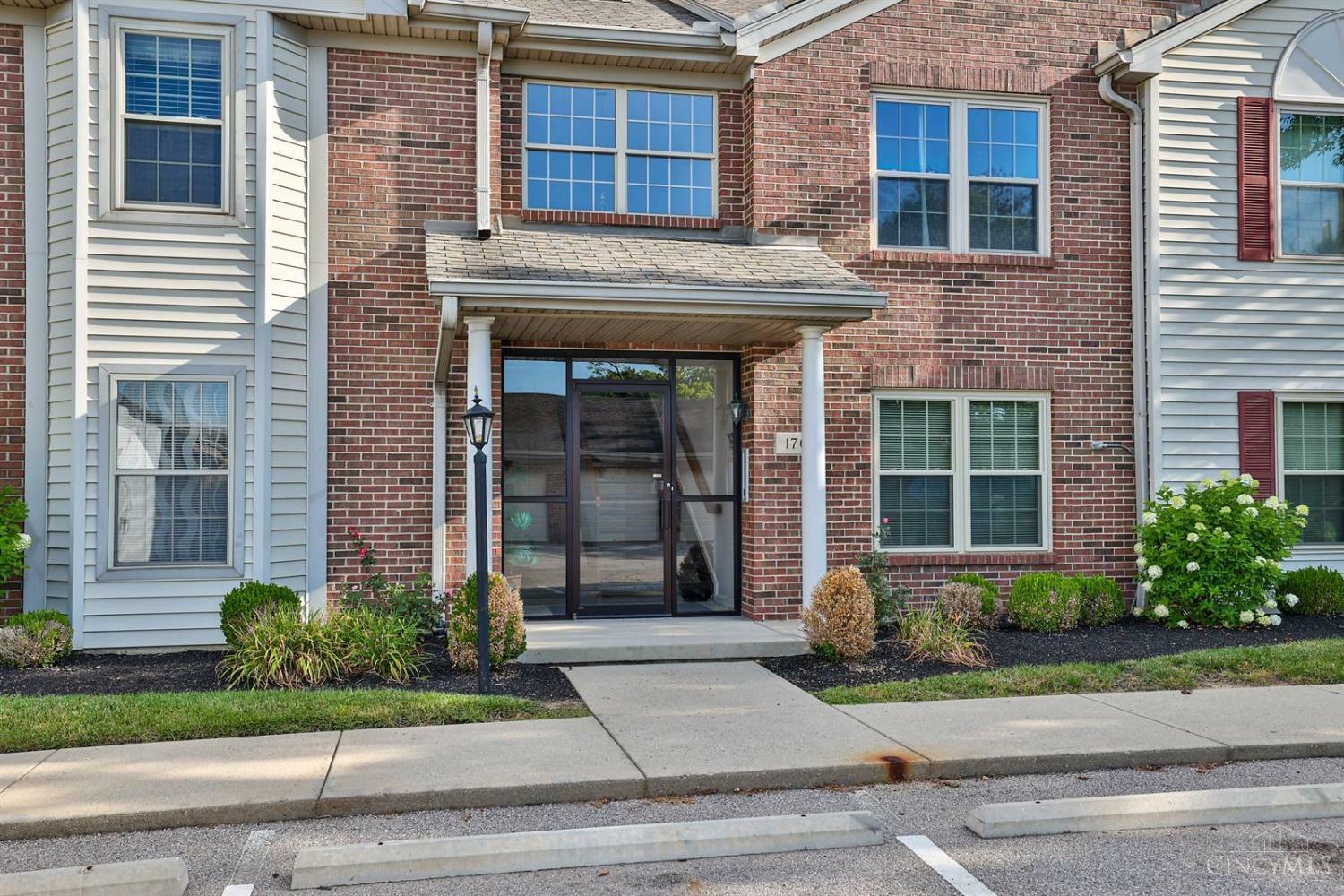 Property Photo:  170 Palisades Pointe  OH 45238 