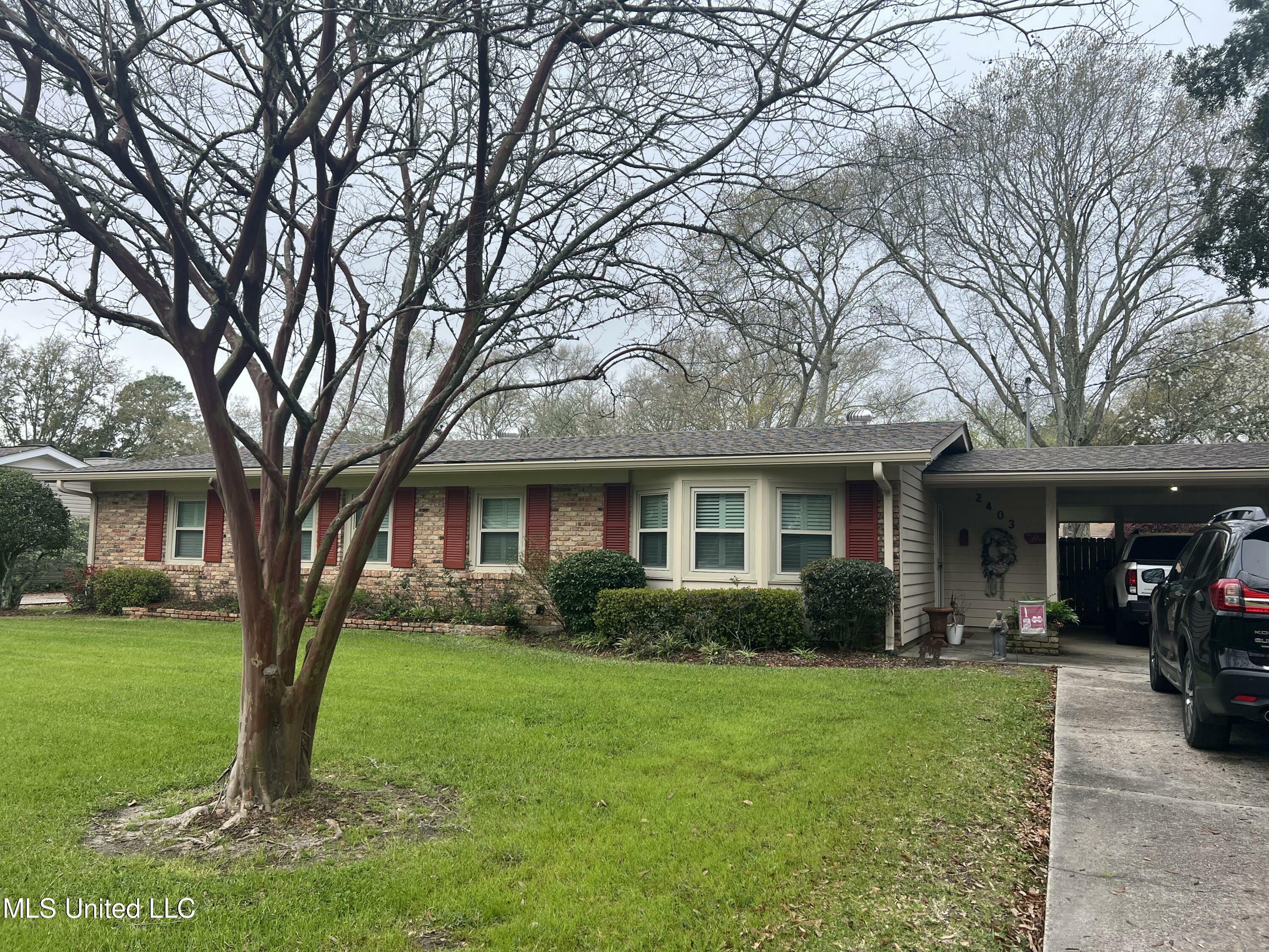 Property Photo:  2403 Rosewood Street  MS 39567 