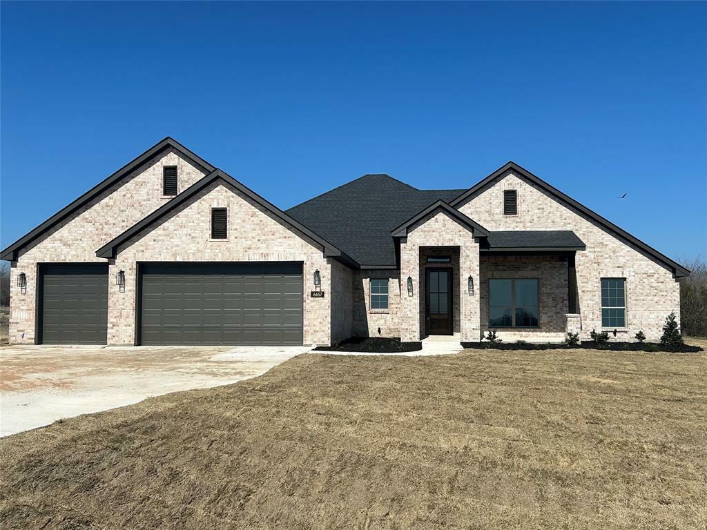 Property Photo:  6657 N Bob White Way  TX 76266 