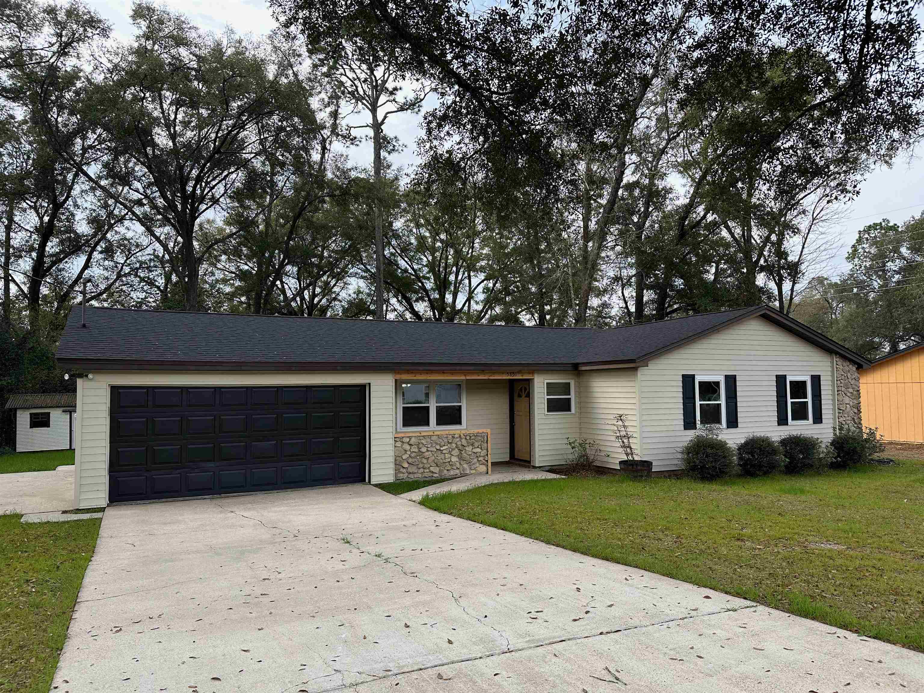 Property Photo:  5831 Split Oak Lane  FL 32303 