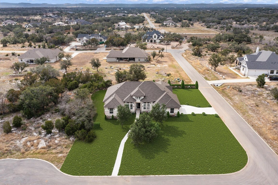 Property Photo:  101 Woodstock Circle  TX 78669 