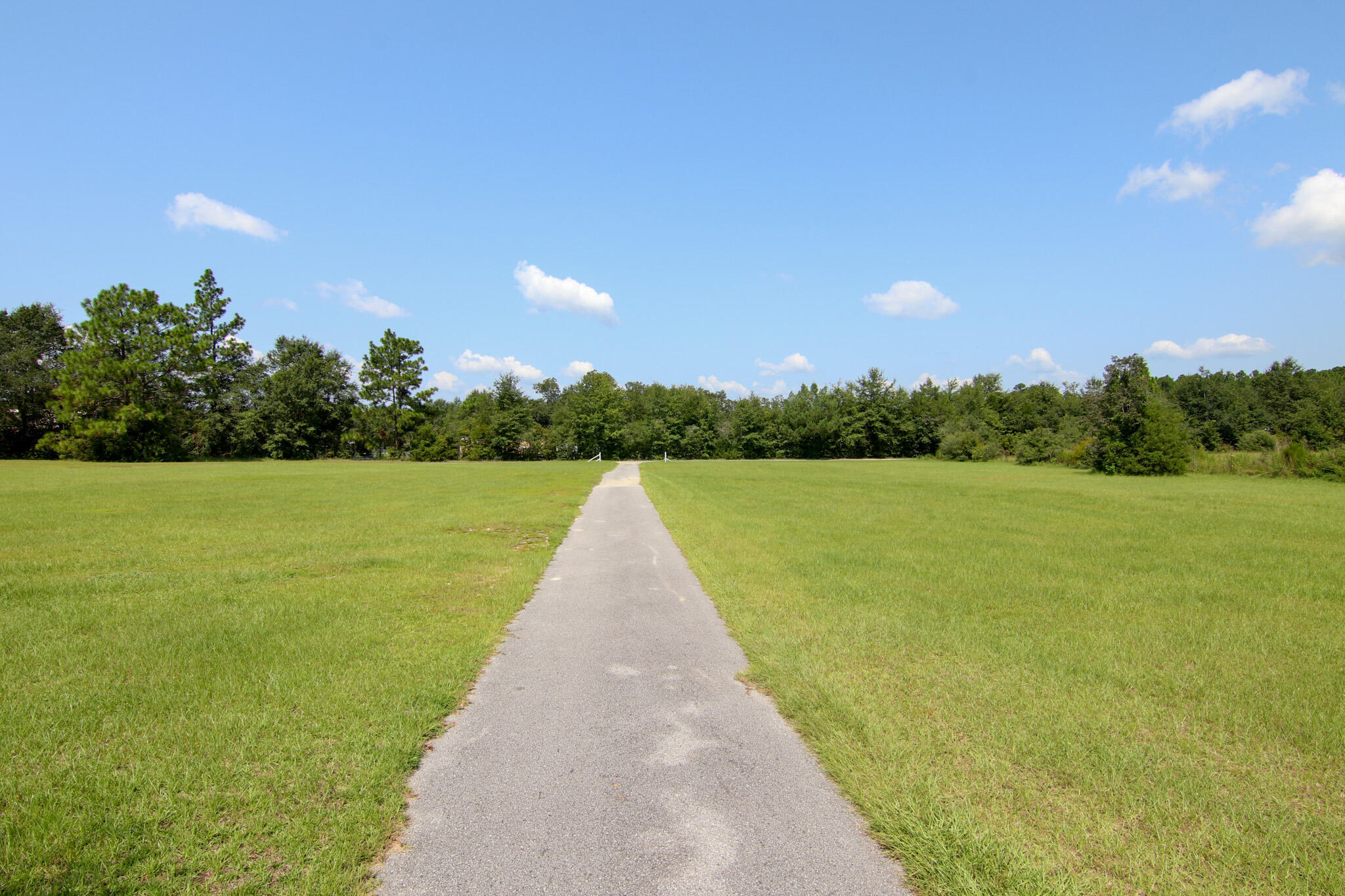 Property Photo: 924 Hwy C4a FL 32531