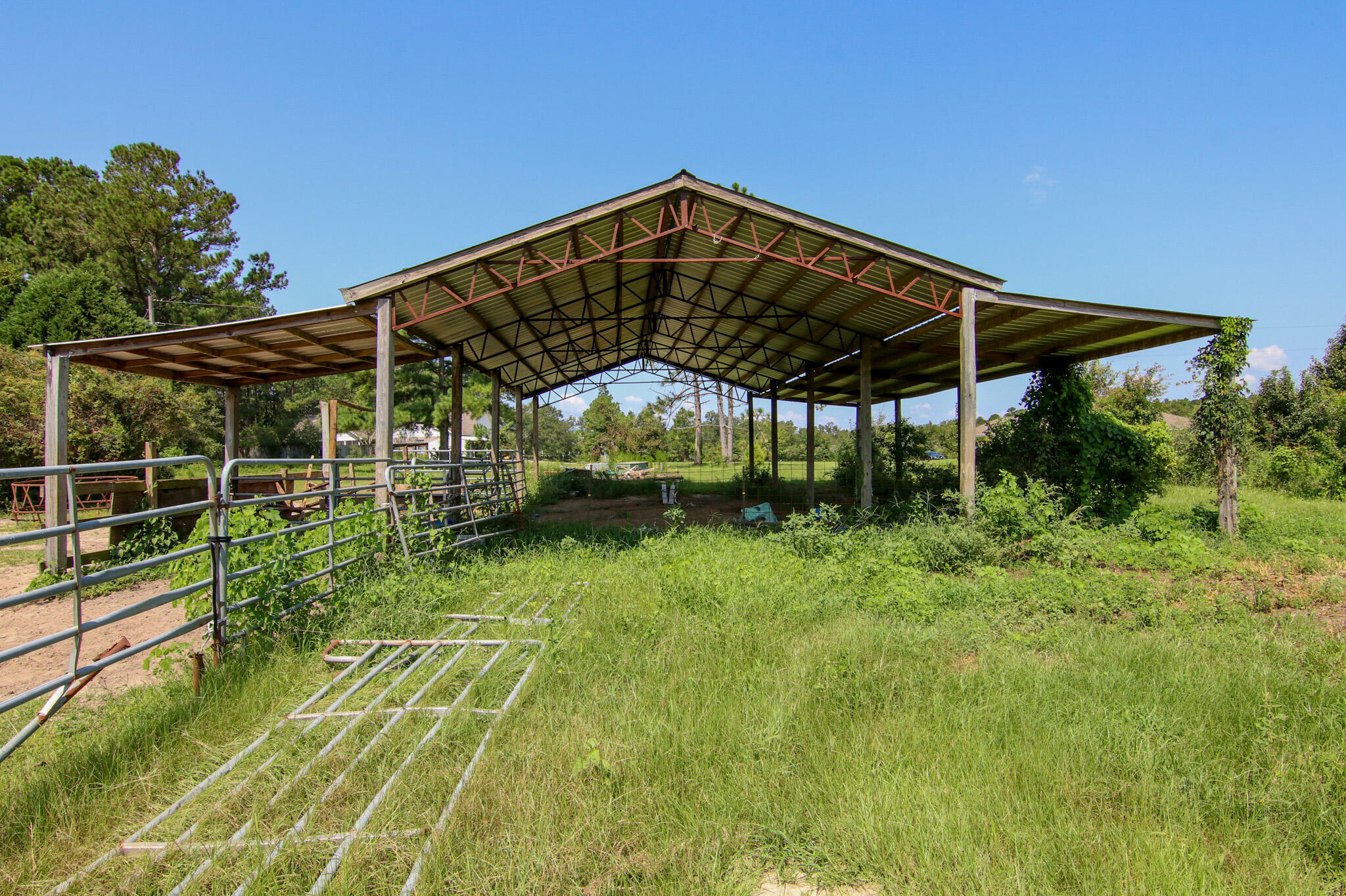 Property Photo:  924 Hwy C4a  FL 32531 