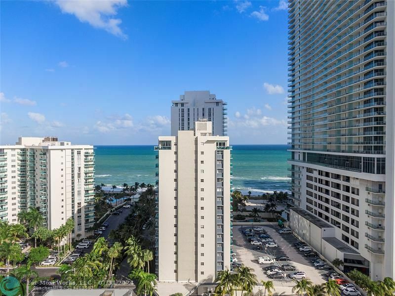 Property Photo:  4001 S Ocean Dr 6P  FL 33019 