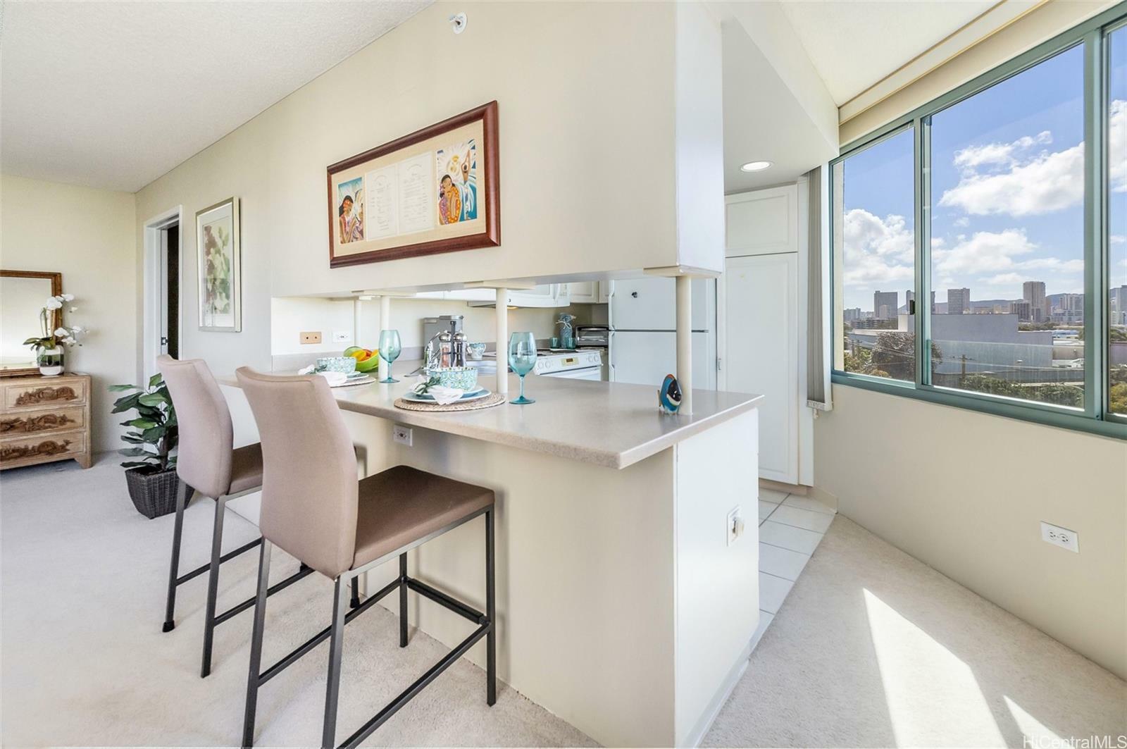 Property Photo:  1314 Kalakaua Avenue 502  HI 96826 