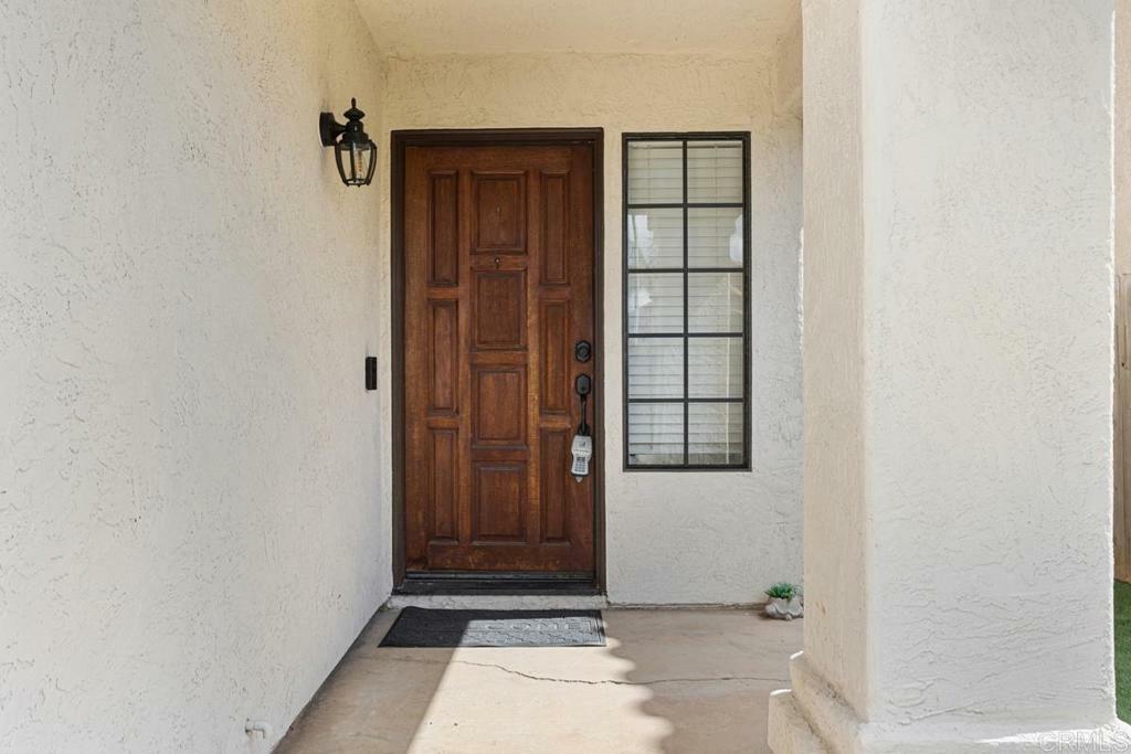 Property Photo:  629 Paseo Rio  CA 92081 