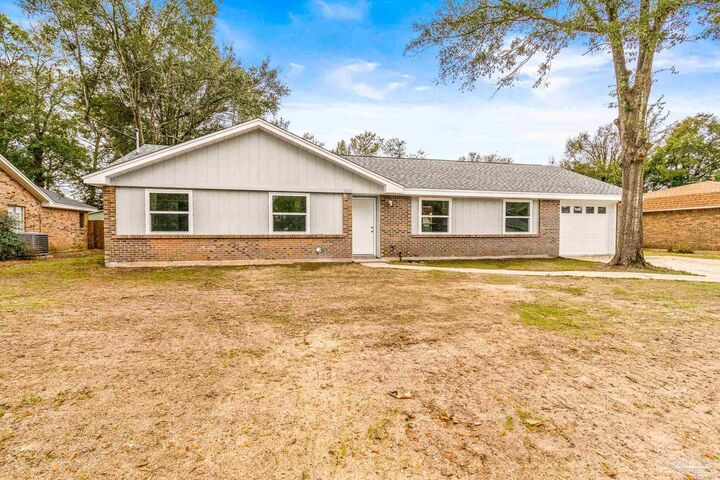 4245 Danamar Dr  Pensacola FL 32504 photo