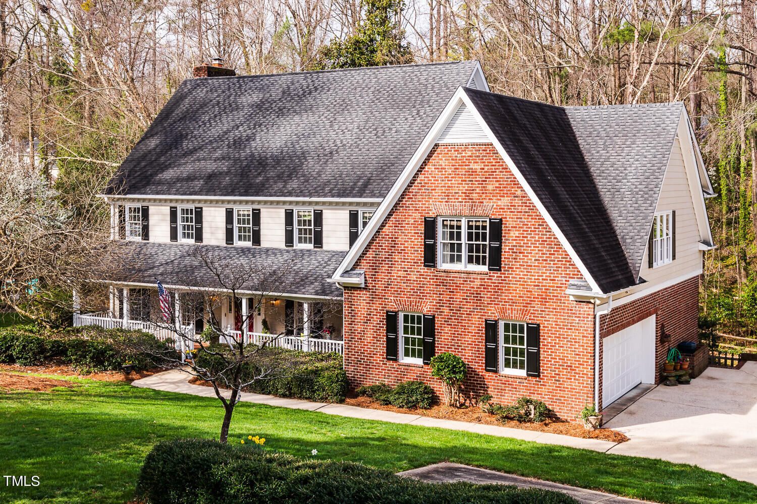 Property Photo: 6917 Slade Hill Road NC 27615