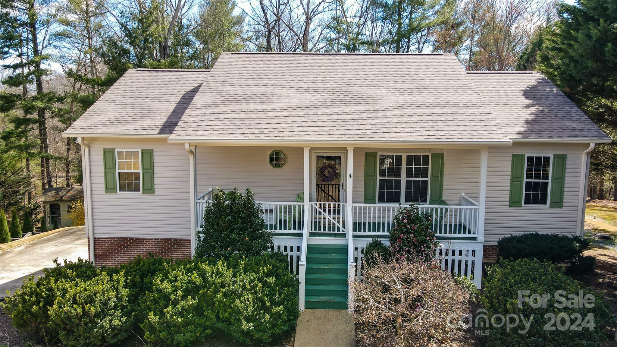 Property Photo:  1499 Brentwood Place  NC 28655 