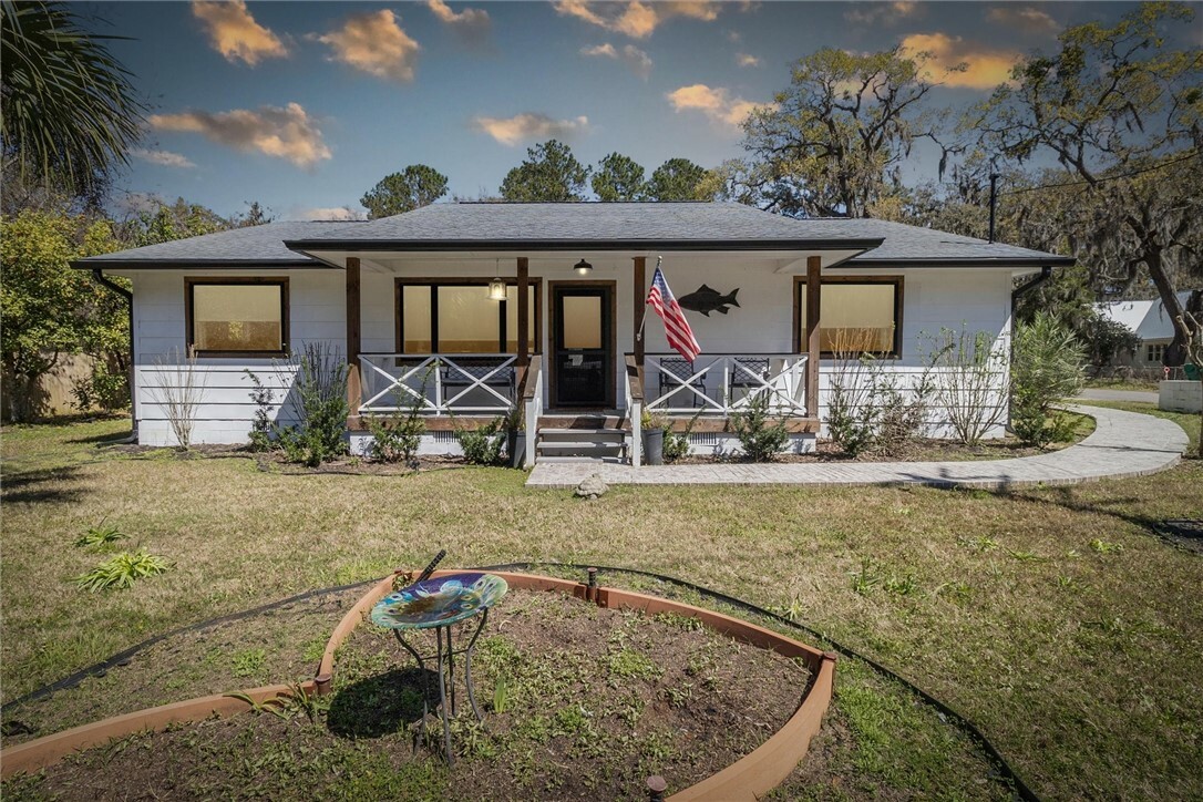 Property Photo:  1013 Cedar Street NE  GA 31331 