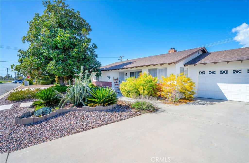 Property Photo:  43334 E Acacia Avenue  CA 92544 