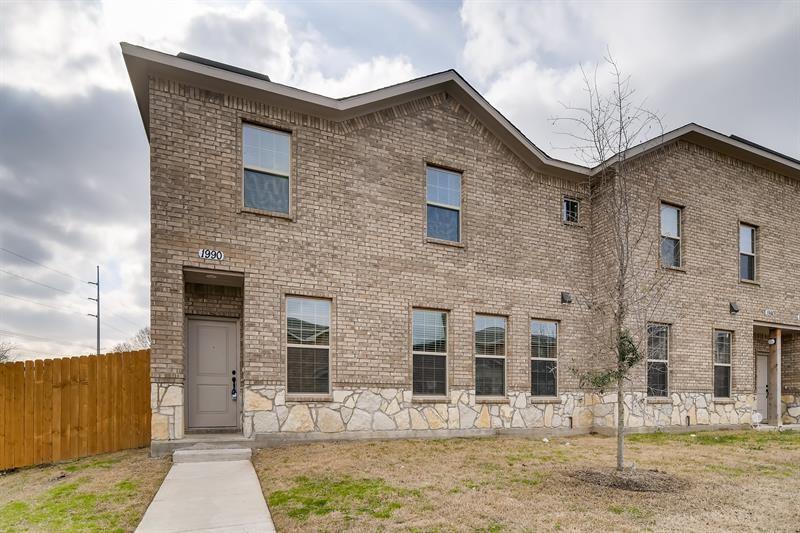 Property Photo: 1990 Timber Oaks Drive TX 75040