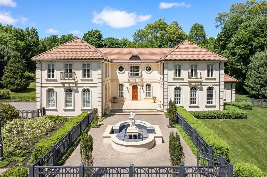 Property Photo: 193 Bay Colony Drive MA 02090