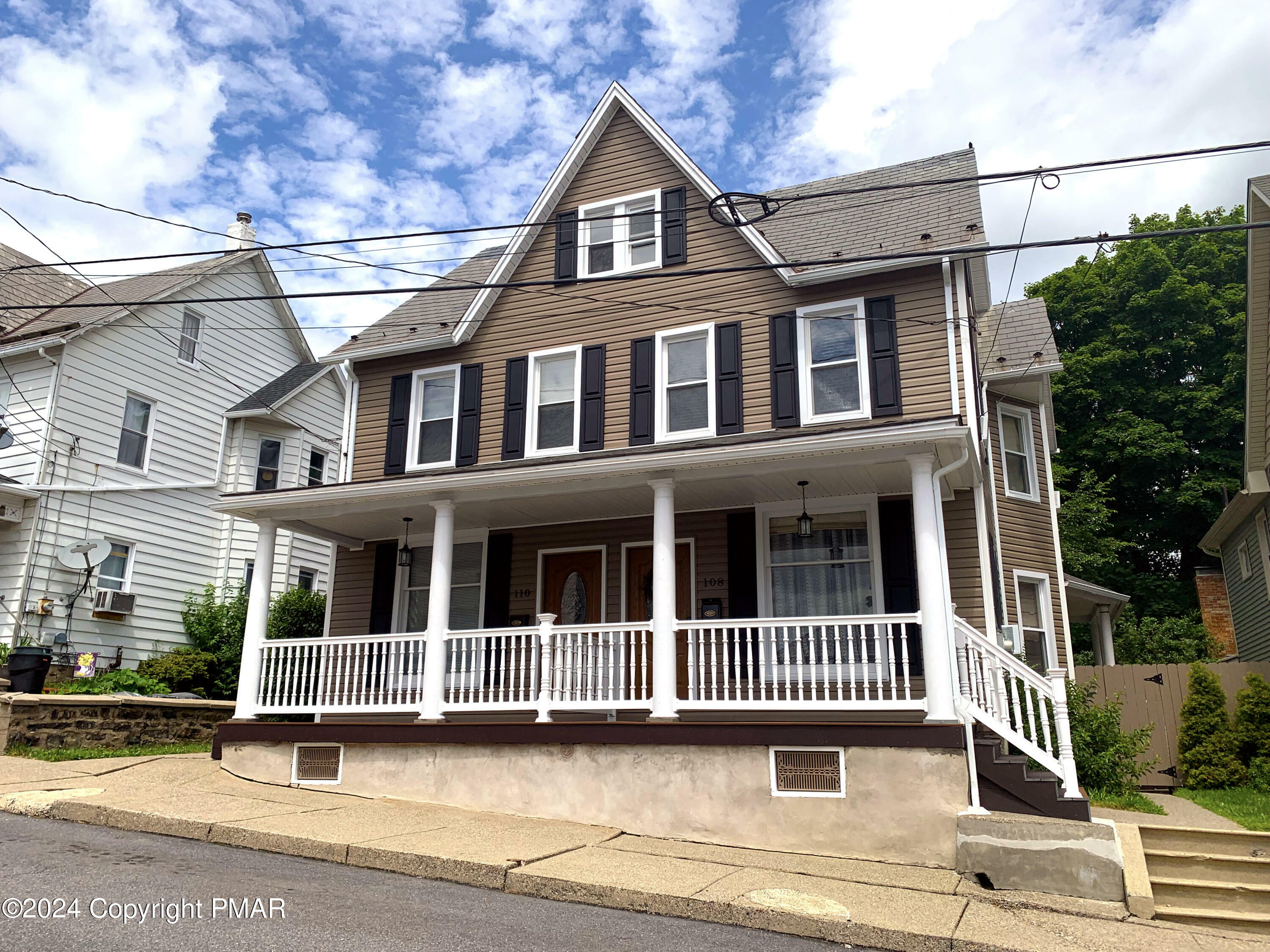 Property Photo:  110 N Harding Avenue  PA 18072 