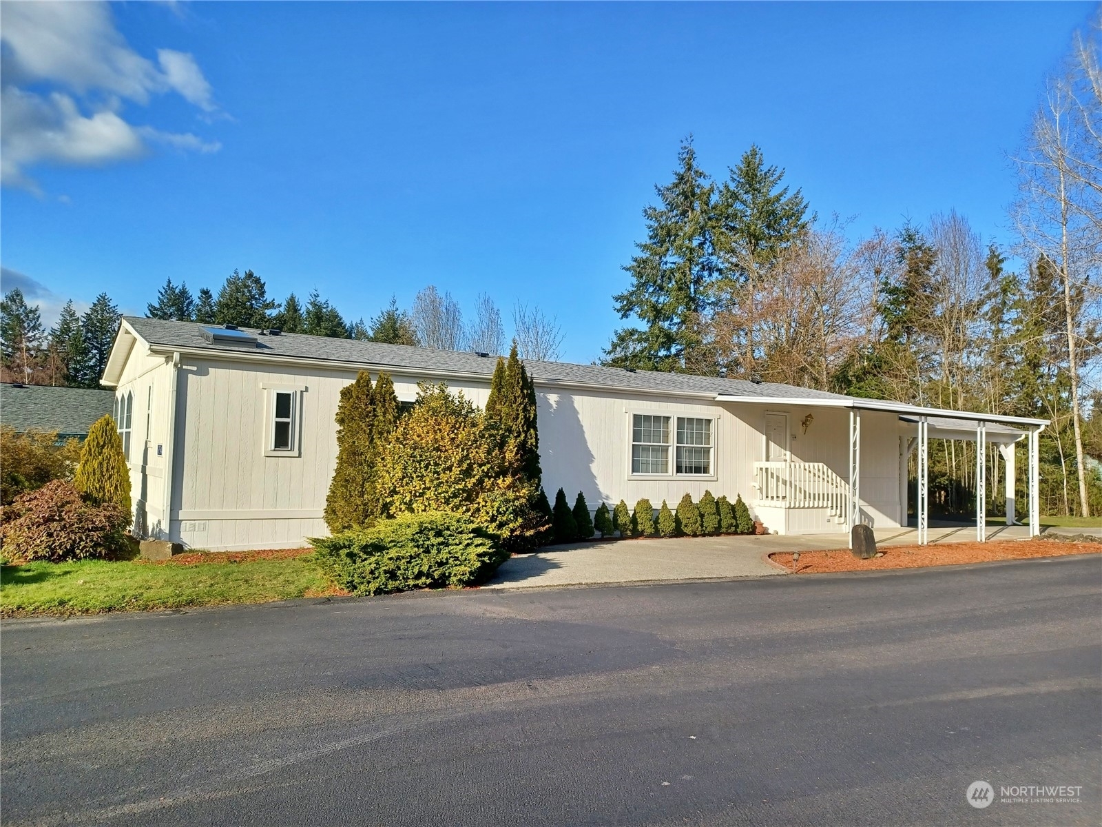 Property Photo: 6754 NE Aquarius Lane WA 98311