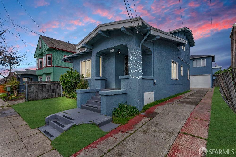 Property Photo: 1631 Julia Street CA 94703