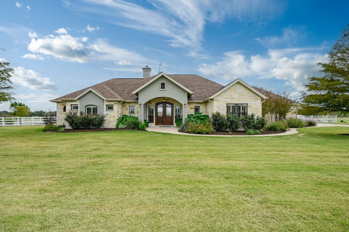 Property Photo:  274 Courtnees Way  TX 78626 