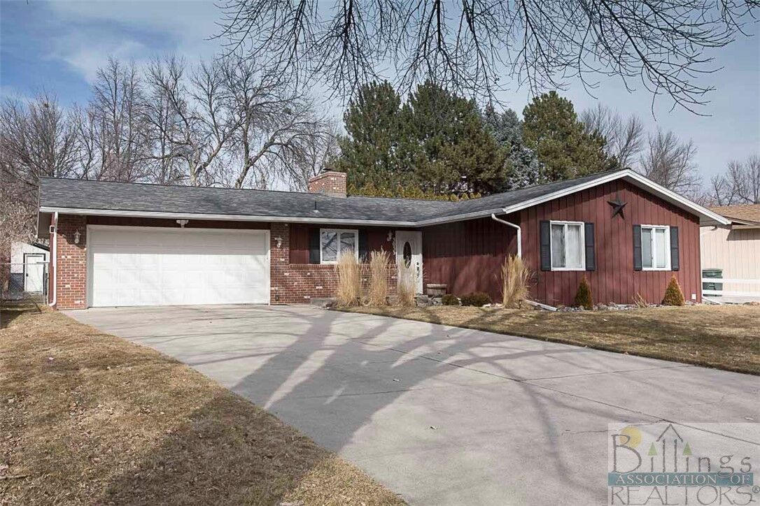 Property Photo: 3033 Avenue F MT 59102
