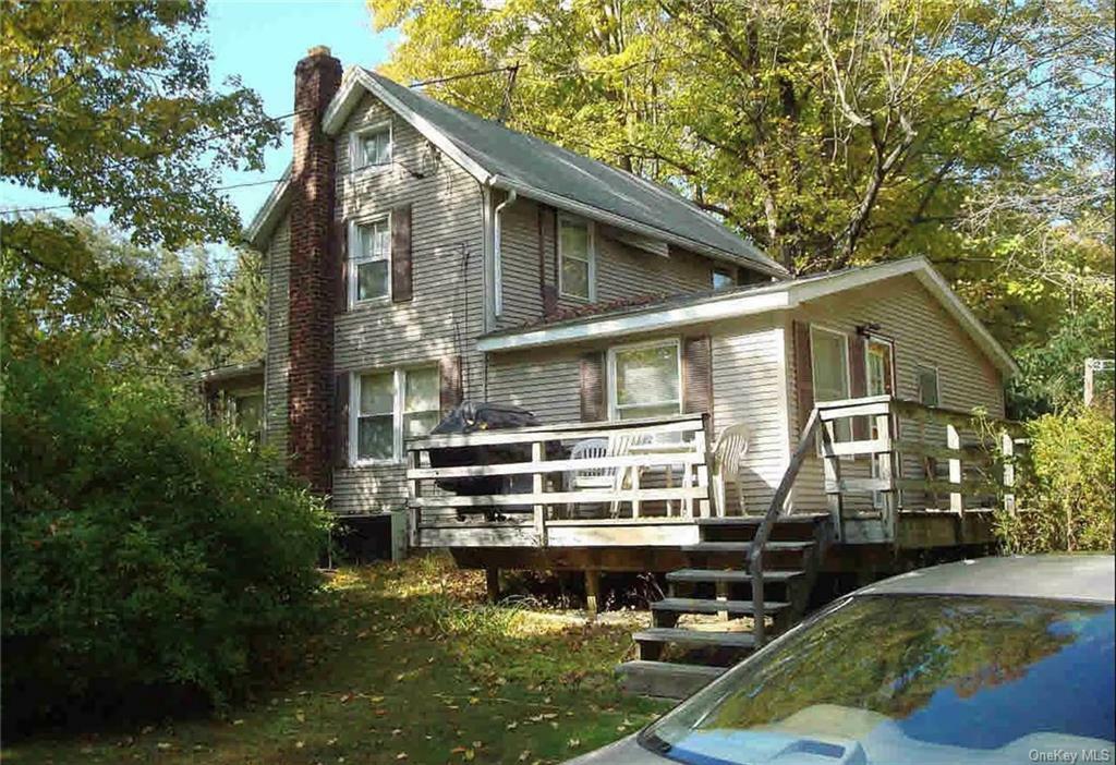 Property Photo:  14 SE Mountain Road  NY 12594 