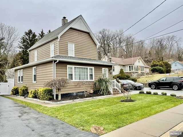 393 Ringwood Avenue  Wanaque NJ 07465 photo