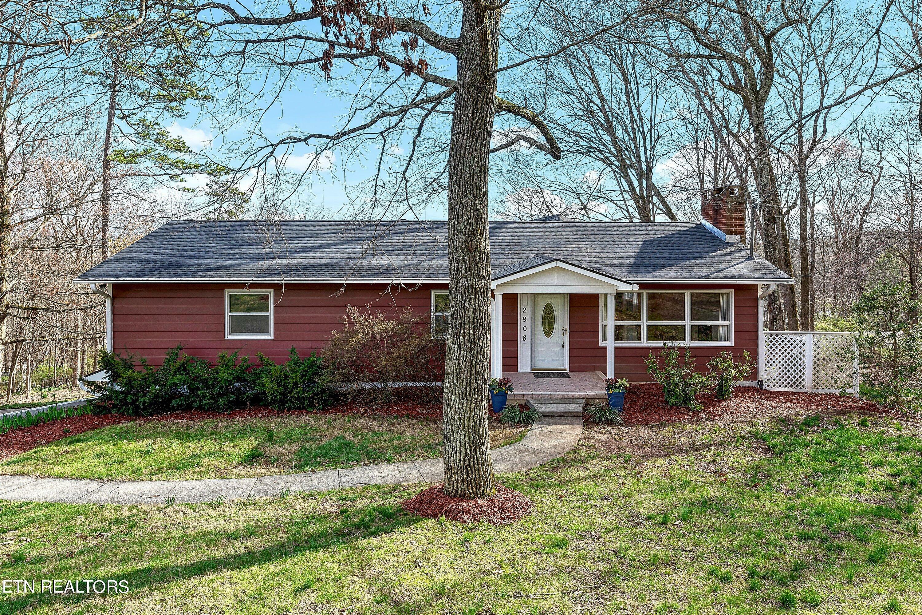 Property Photo:  2908 Brabson Drive  TN 37918 