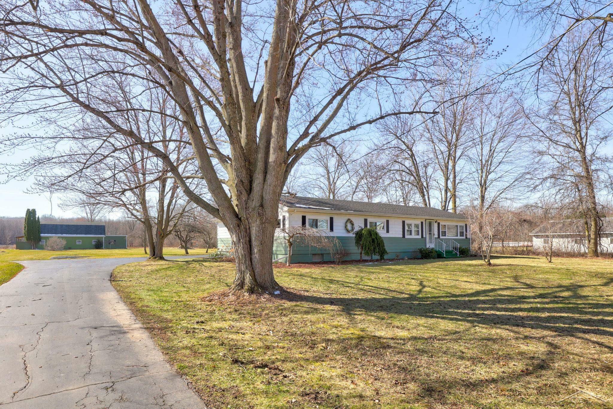 Property Photo: 6262 E Curtis MI 48722