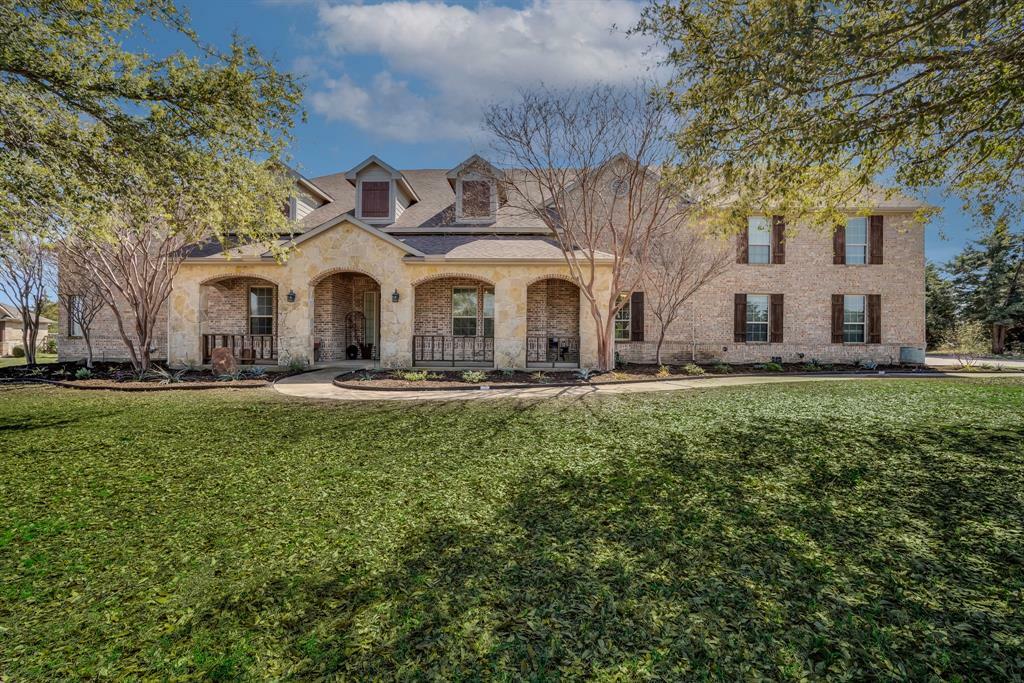 Property Photo:  4020 Wisteria Trail  TX 76065 