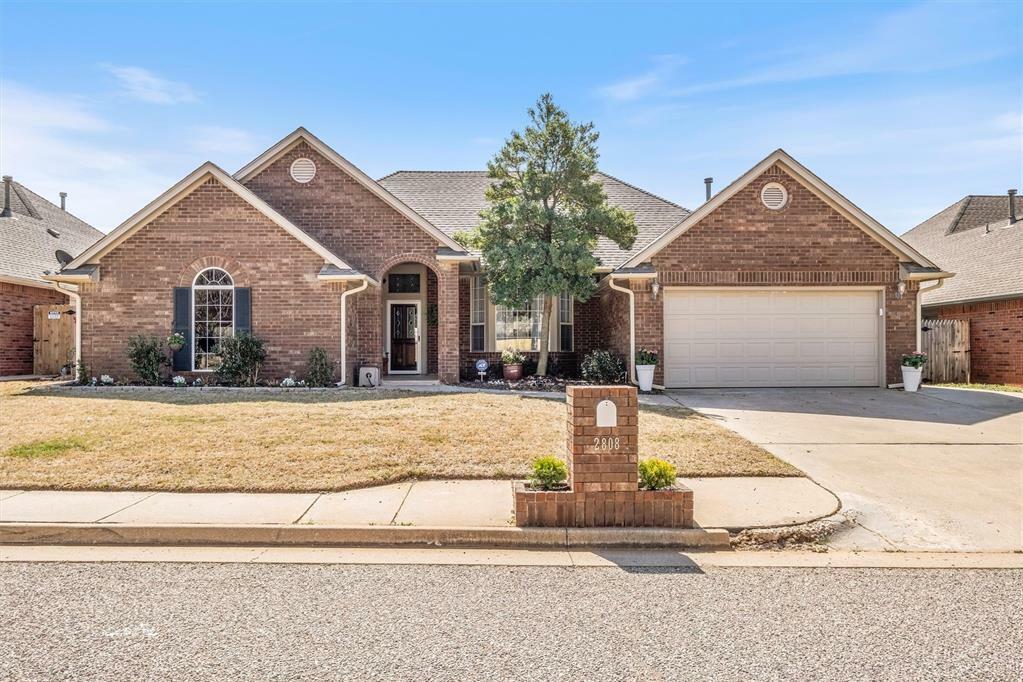 Property Photo:  2808 NW 154th Street  OK 73013 