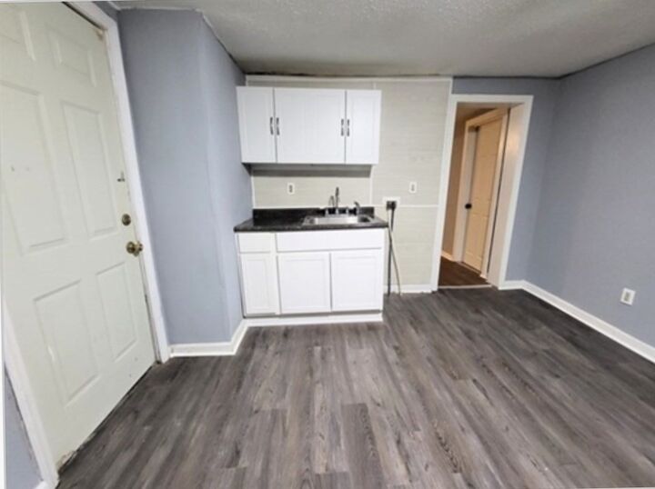 Property Photo:  290 Quincy St  MA 01109 