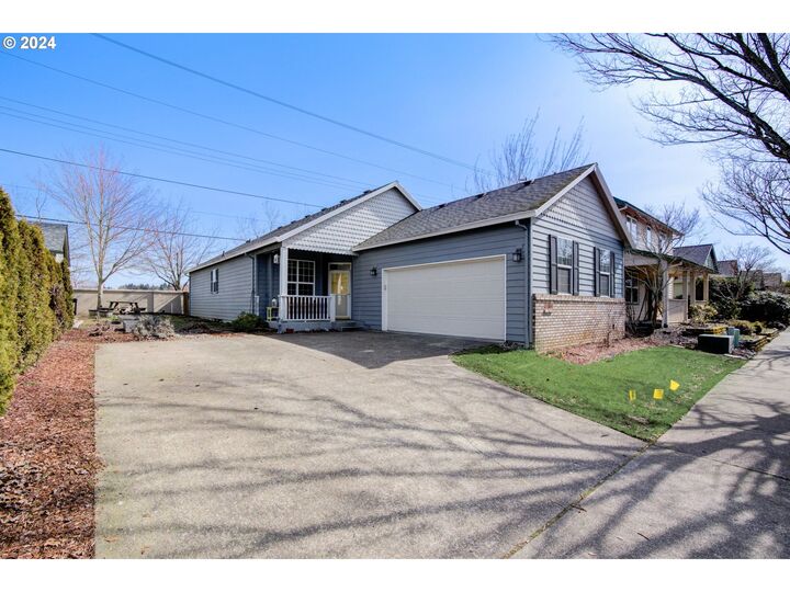 1184 NE Multnomah Dr  Fairview OR 97024 photo