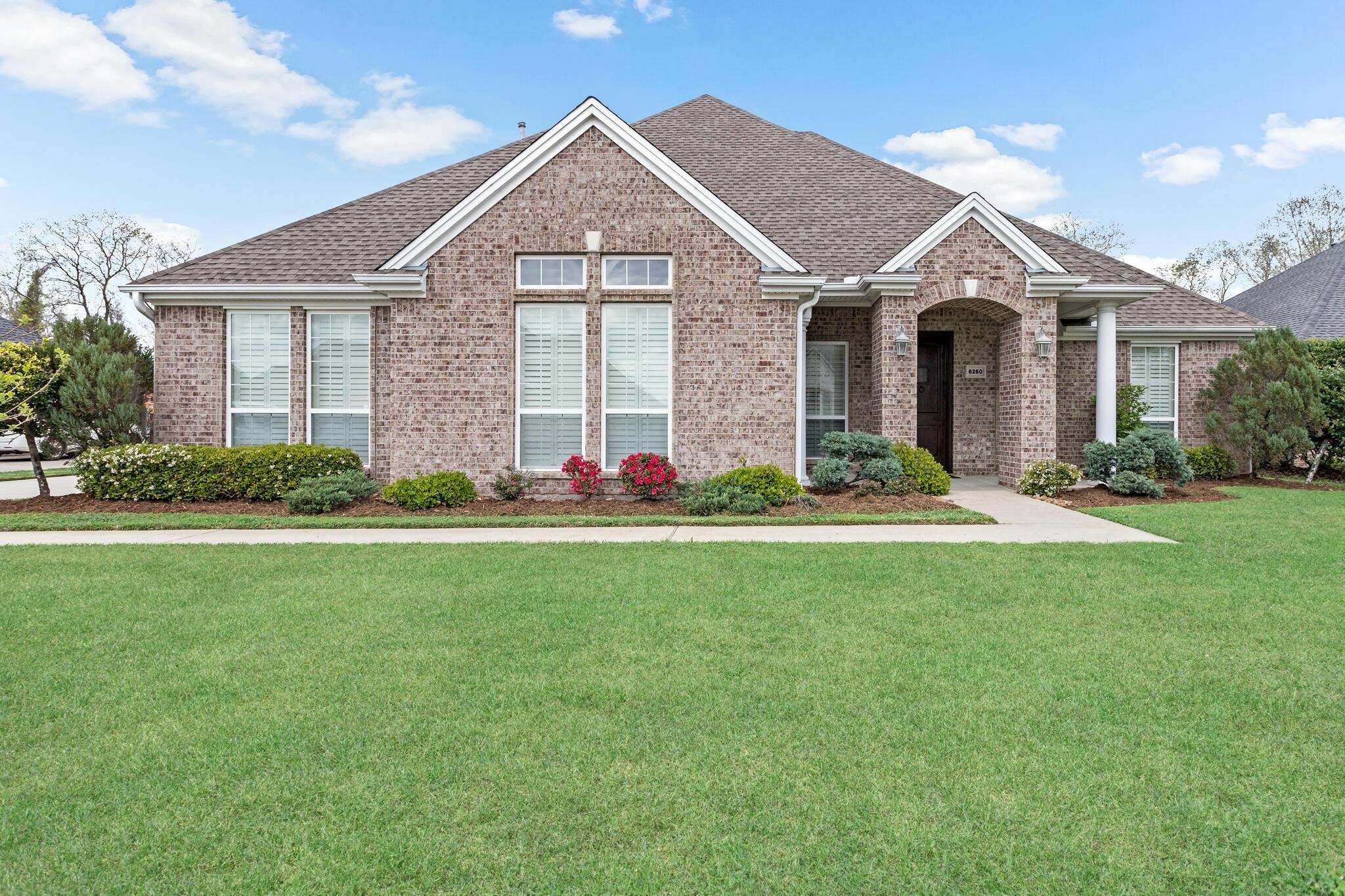 Property Photo:  6260 Claybourn  TX 77706 