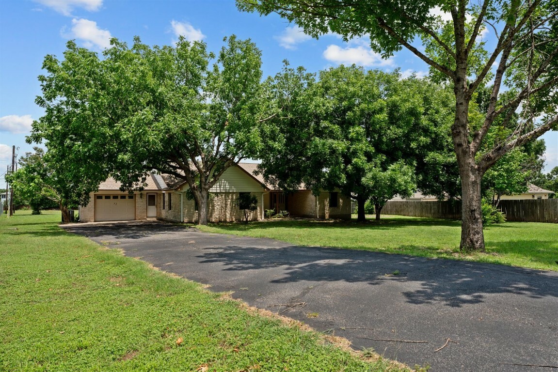 Property Photo:  72 Fairview Drive  TX 78665 