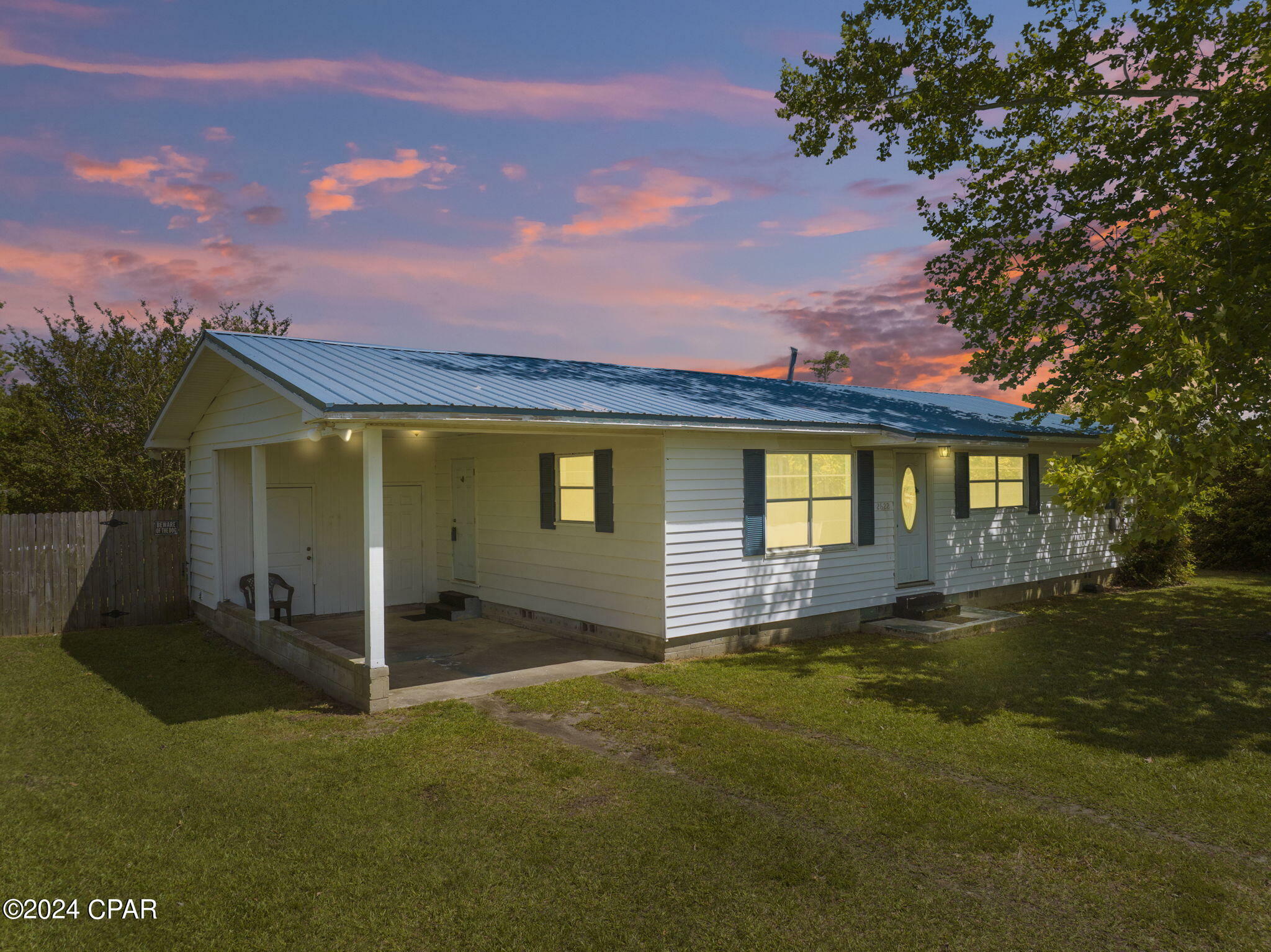 Property Photo:  2622 Amelia Avenue  FL 32405 