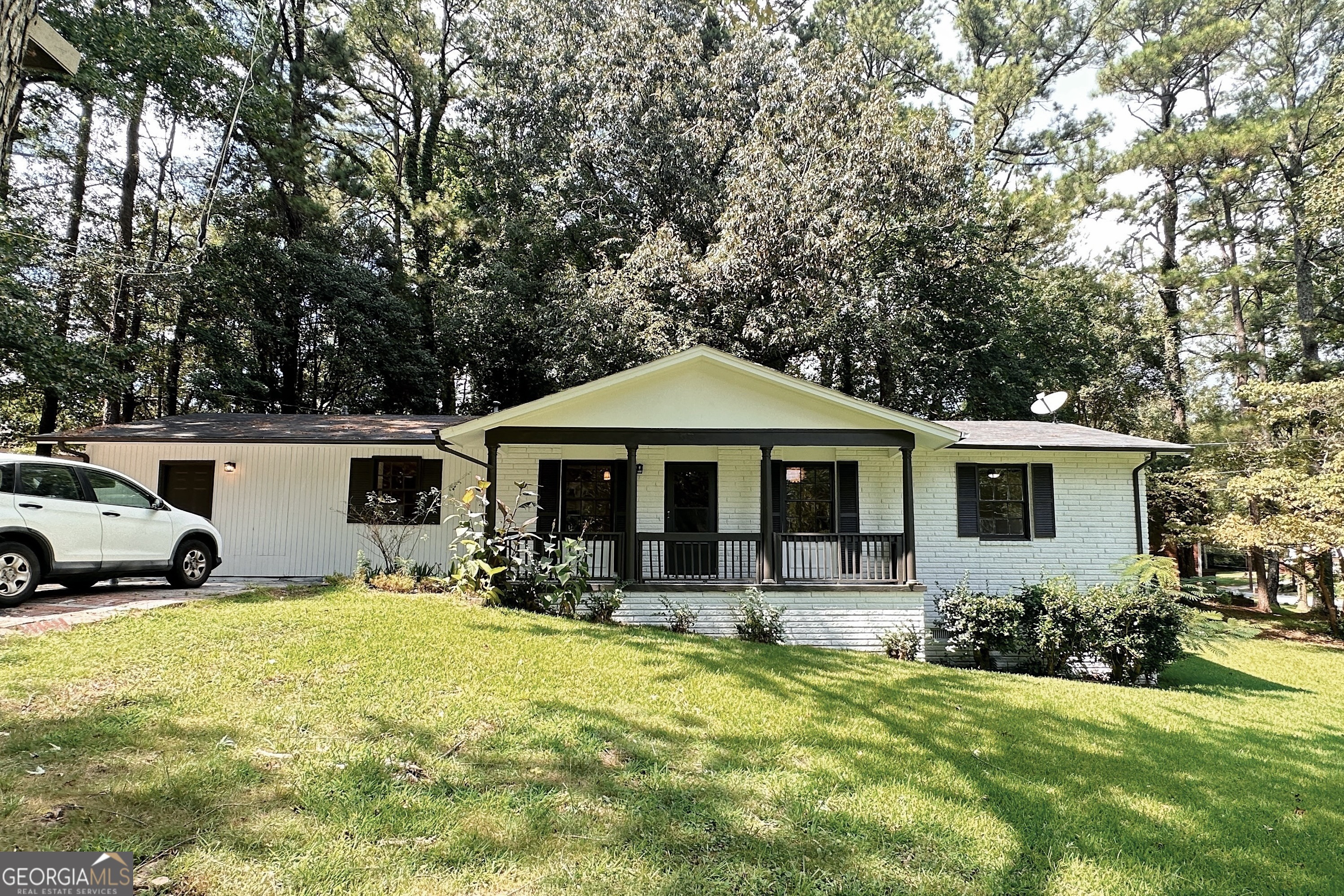 5313 Chantilly  Atlanta GA 30349 photo