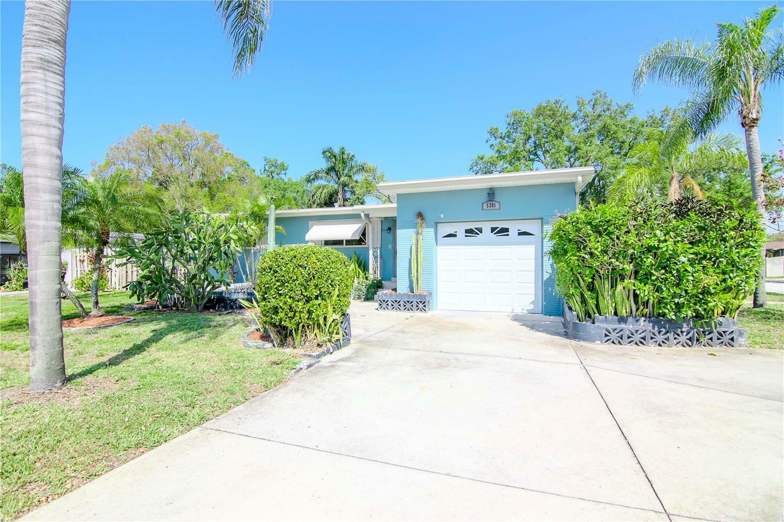 Property Photo: 5301 9th Avenue N FL 33710