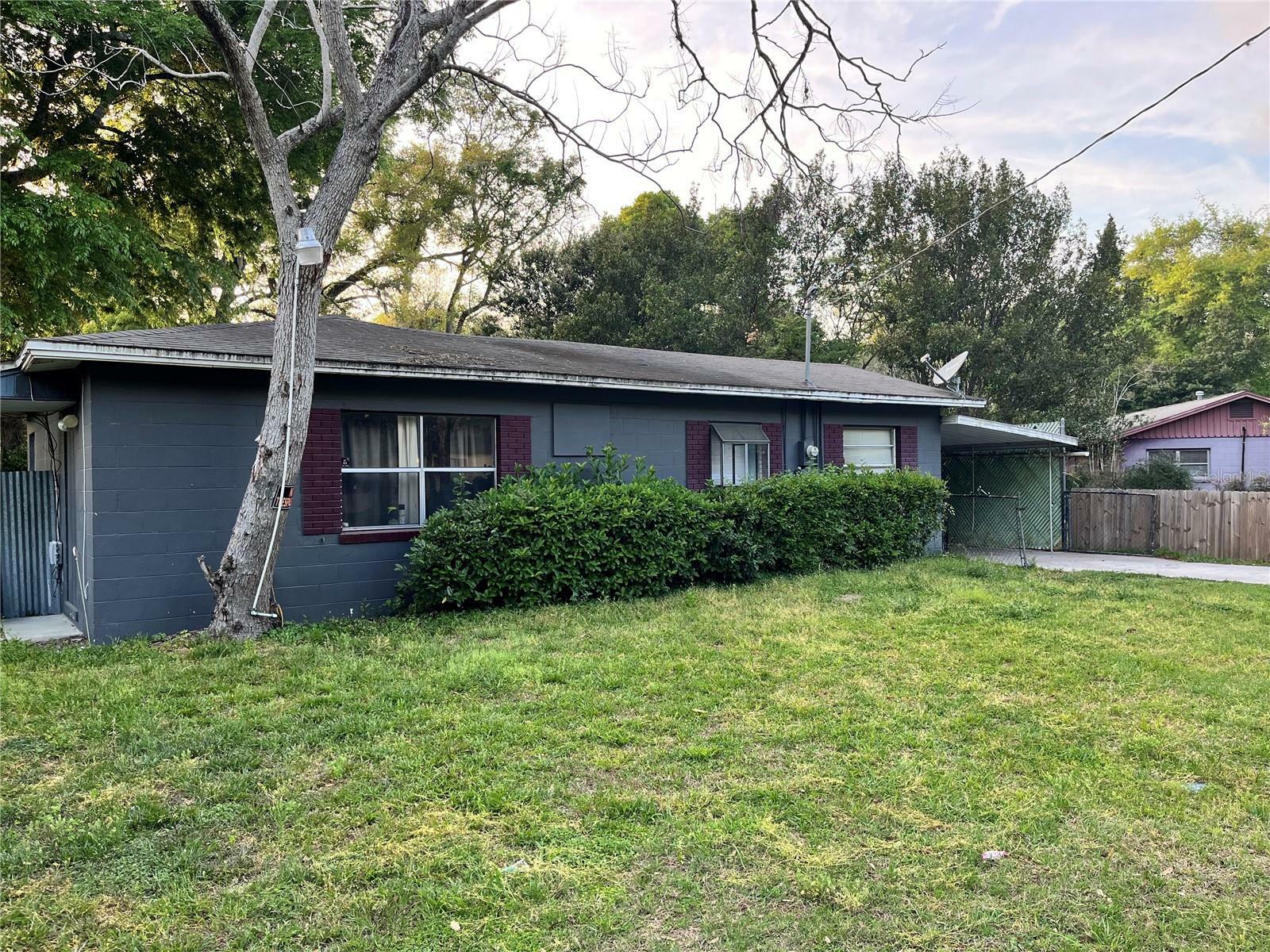 Property Photo:  1612 Locust Avenue  FL 32177 