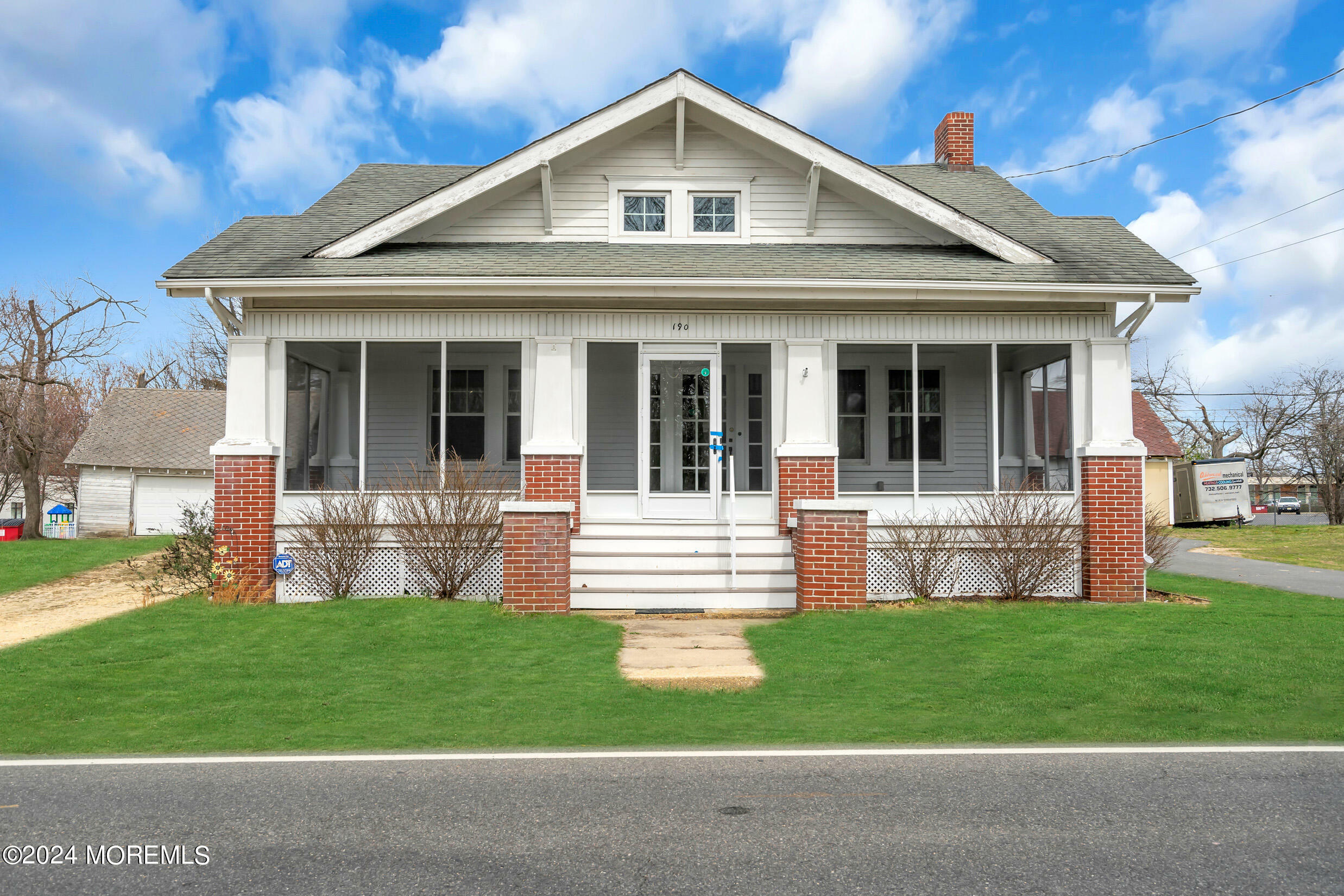 Property Photo:  190 James Street  NJ 08753 