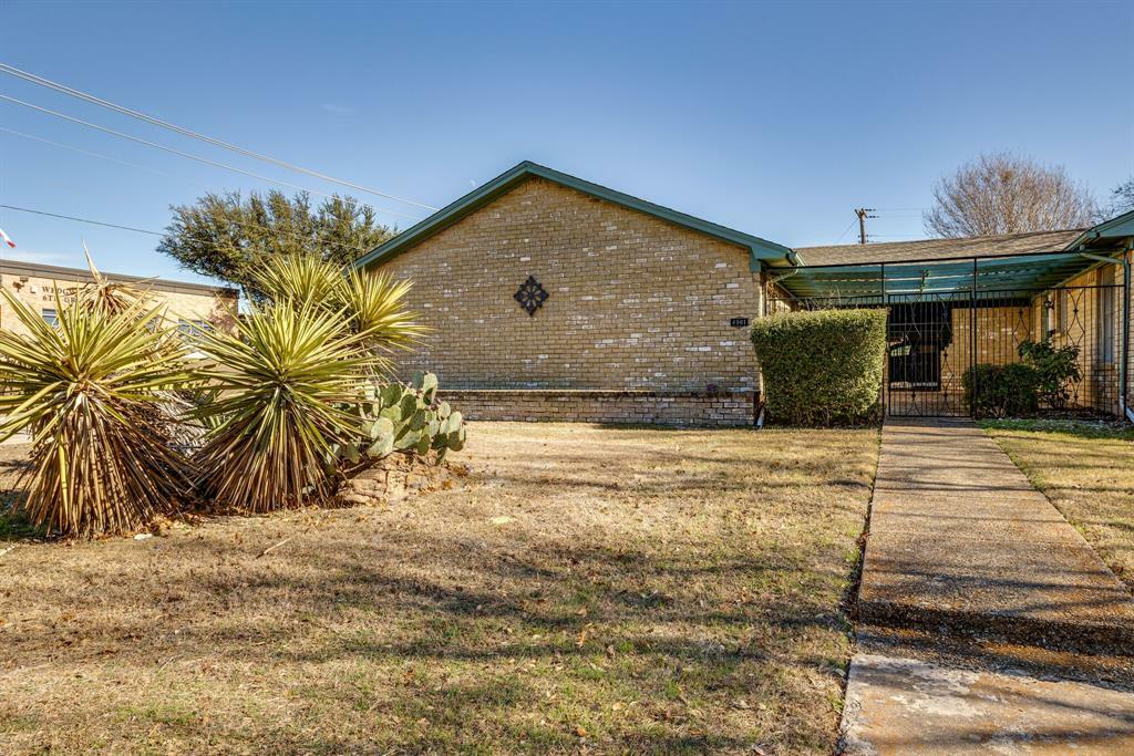 Property Photo:  4901 Stacey Avenue  TX 76132 