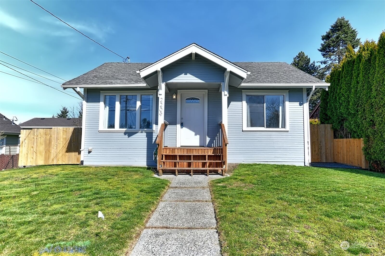 House for sale in Everett 2209 Monroe Avenue, Everett, WA 98208