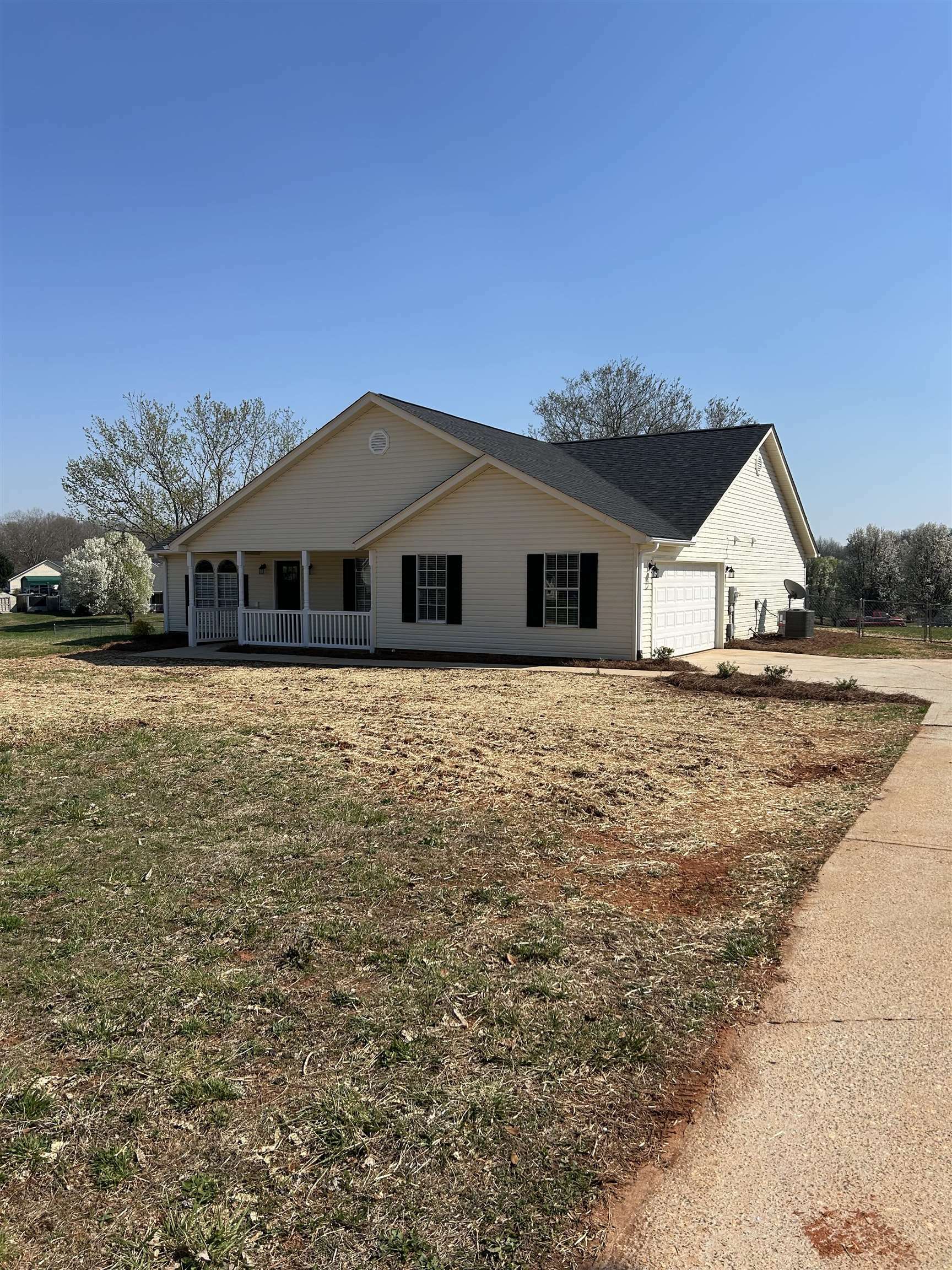 Property Photo:  146 Gray Fox Run  SC 29323 