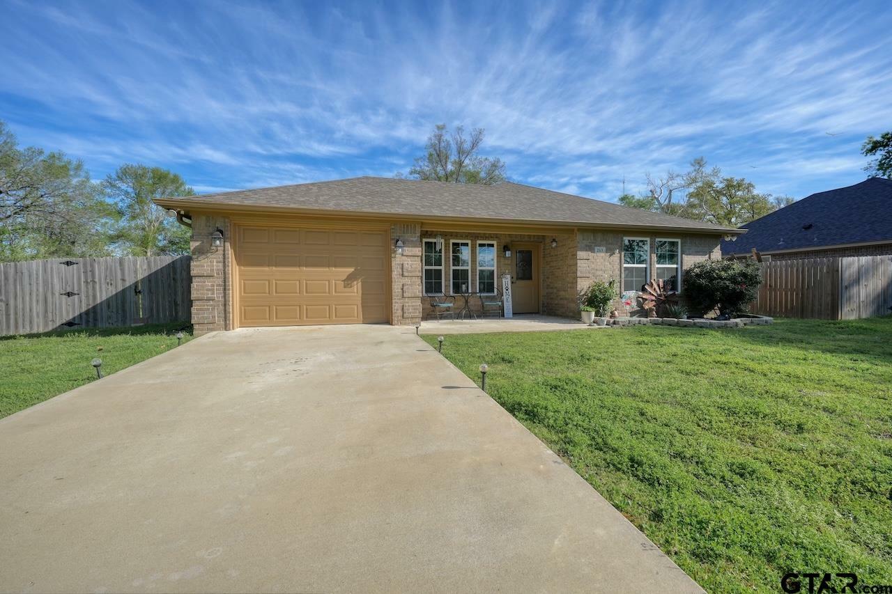 Property Photo:  213 Freeman Street  TX 75771 