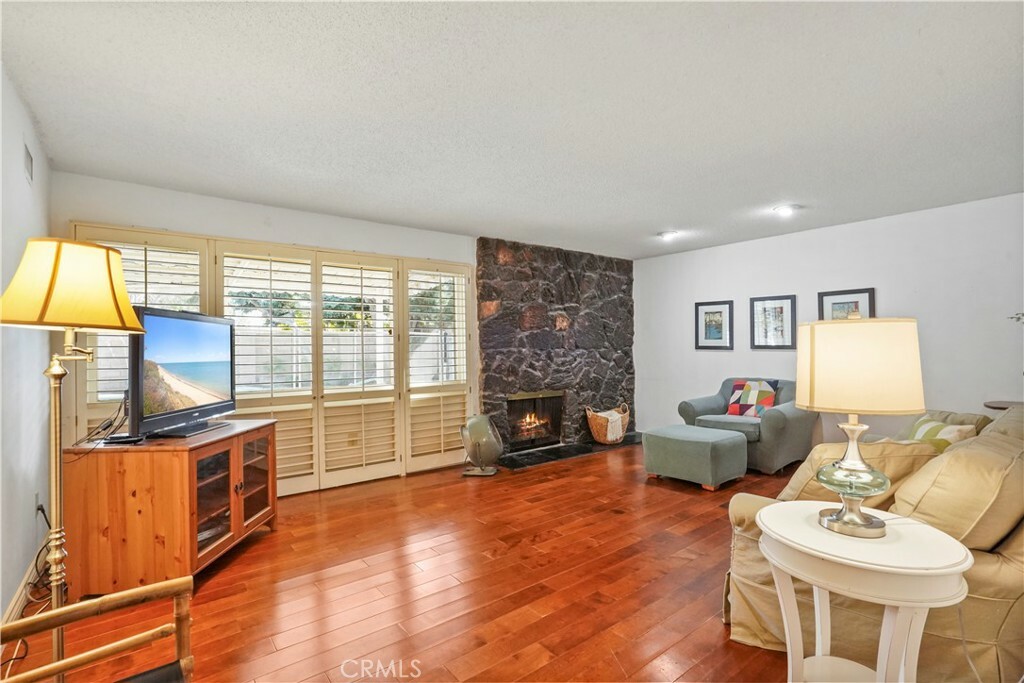 Property Photo:  16922 Kinzie Street  CA 91343 