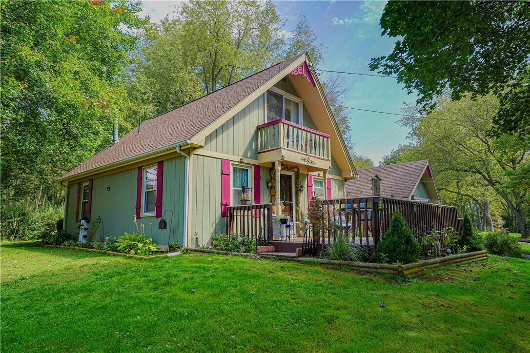 Property Photo:  105 Davidson  PA 16141 